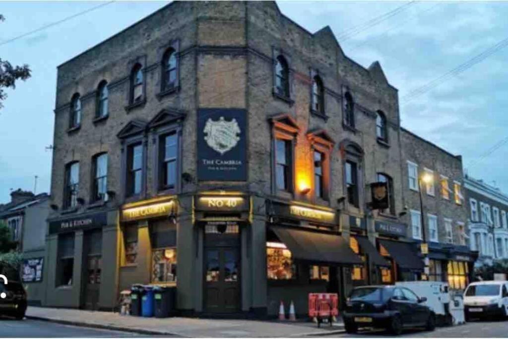 Spacious One Bedroom Private Flat In Brixton +Wifi Londres Exterior foto